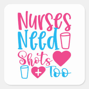 Funny Nurses braucht auch Aufnahmen Quadratischer Aufkleber