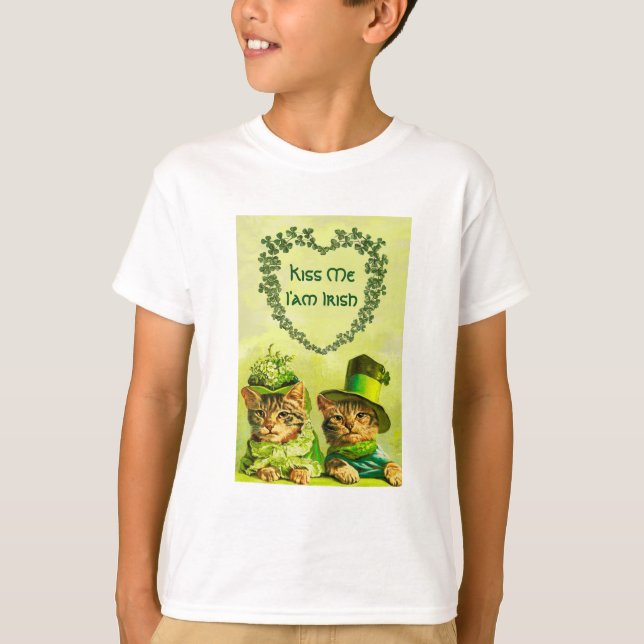 FUNNY OLD FASHION ST.PATRICK'S DAKATZEN MIT HERZ T-Shirt (Vorderseite)