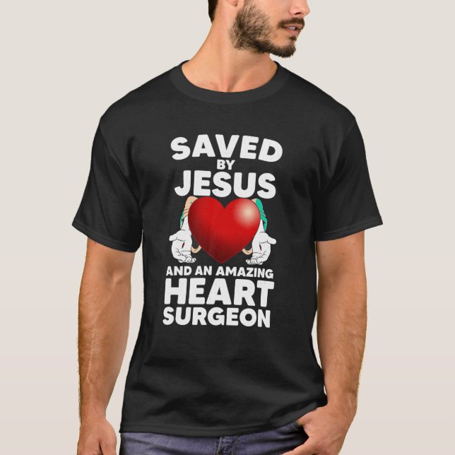 Funny Open Heart Operation Design für Männer Fraue T-Shirt (Vorderseite)