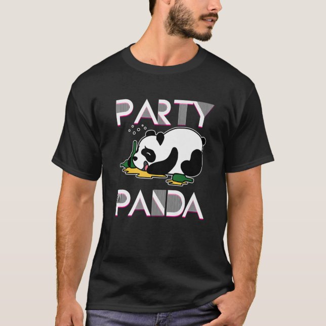 Funny Party Panda Betrunkenes Alkoholfest Spaß T-Shirt (Vorderseite)
