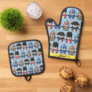 Funny Penguin Royal Guard (Personalisiert) Ofenhandschuh & Topflappen-Set