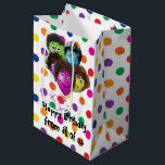 Funny People Birthday Balloons on Doons Mittlere Geschenktüte<br><div class="desc">Balloons mit Lächeln,  Augapfel und Haaren auf weißem Hintergrund mit bunten Polka Punkten zum Geburtstag. Die Hintergrundfarbe kann geändert werden. Text ist bearbeitbar.</div>