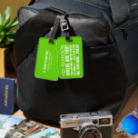 Funny Personalisiert Name Wo bist du? Gepäckanhänger<br><div class="desc">Mit diesem grünen Gepäckanhänger können Sie Ihre Reisetasche aufbewahren,  mit Ihrem Namen und persönlichen Daten auf der Rückseite anpassen.</div>