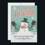 Funny Pickleball Snowman Frohe Weihnachten Dinkmas<br><div class="desc">Ihre Pickleball-Freunde werden von dieser lustigen Urlaubskarte zum Lachen kommen. Im Design findet man einen Schneemann, der Pickleball-Paddeln hält, und einen Gruß, der "Merry Dinkmas" heißt. Fügen Sie Ihren eigenen Text für eine der typischen Pickleball Weihnachtskarten hinzu. Die Rückseite weist ein Muster von Pickleballs auf. Ideal für Pickleball-Spieler, Clubs, Trainer...</div>