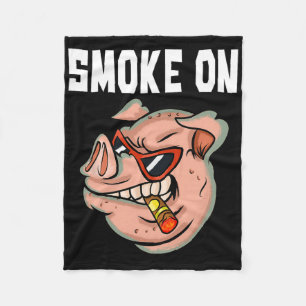 Funny Pig Shirt für Männer Rauchen Fleisch Schwein Fleecedecke