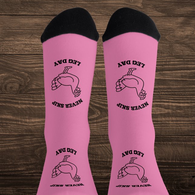Funny Pink Never Skip Leg Day Socken (Von Creator hochgeladen)