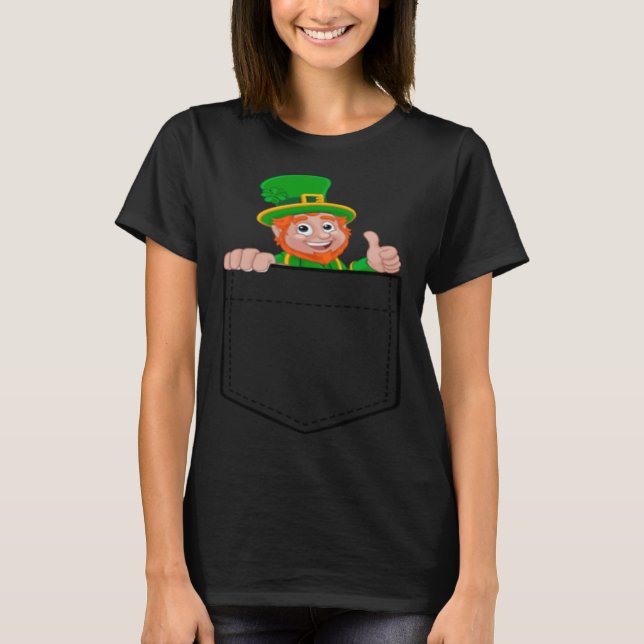 Funny Pocket Leprechaun St. Patrick's Day Lucky Gi T-Shirt (Vorderseite)