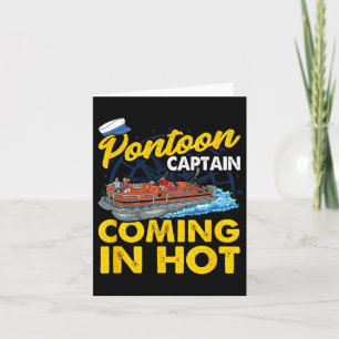 Funny Pontoon Kapitän kommt in heiß Karte