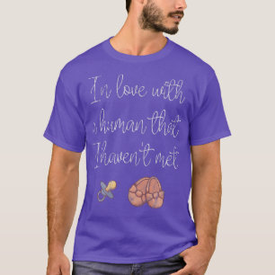Funny Pregnancy Design mit Imprint, Schnullern und T-Shirt