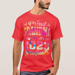 Funny Proud Oma einer Klasse von 2023 Graduate Ti T-Shirt