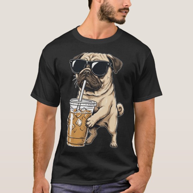 Funny Pug Dog Drinking Iced Coffee with Sunglasses T-Shirt (Vorderseite)