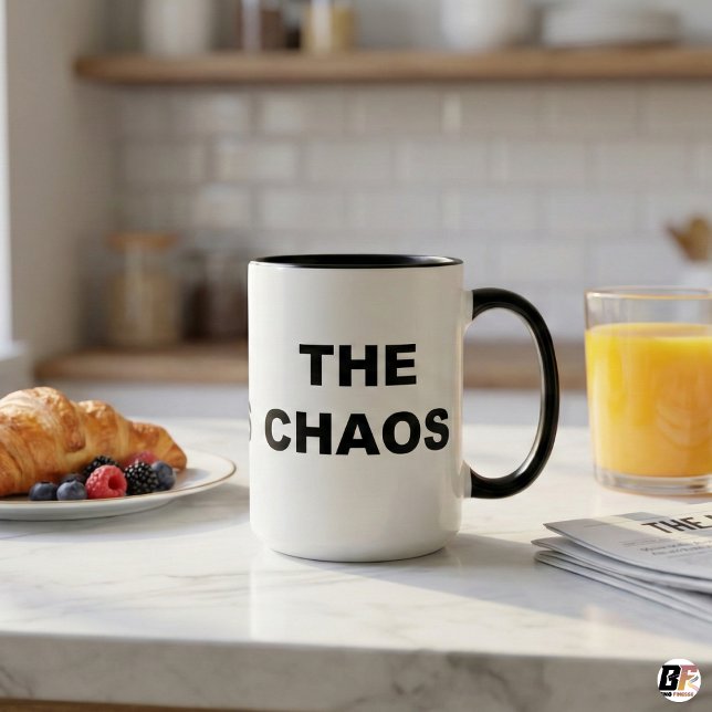 Funny Quote Embrace The Chaos Two-Tone Tasse (Von Creator hochgeladen)