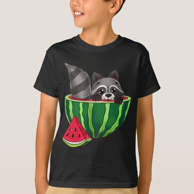 Funny Racoon Im Fünfspänner über den Gotthard T-Shirt (Vorderseite)