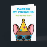 Funny Red Fawn French Bulldog Frenchie Birthday Ca Karte<br><div class="desc">Wenn Sie jemanden kennen, der französische Bullhunde Lieben hat und einen guten Spaß hat, ist diese lustige Geburtstagskarte ideal, um sie an ihrem besonderen Tag zu schicken. Das Design zeigt eine Cartoon-Art-Illustration eines französischen Bulldoggen mit einem Party Hut und Sonnenbrille in rot-braunen Farben mit der Aufschrift "Verzeihen Sie meinen Franzosen!...</div>