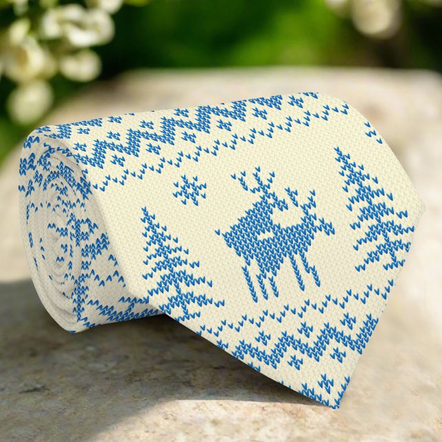 Funny Reindeer Christmas Tree Snow Blue Pattern Krawatte (Von Creator hochgeladen)