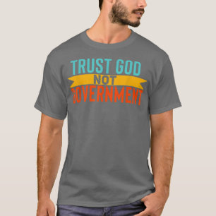 Funny Religious Liebe God Patriotic Conservative F T-Shirt