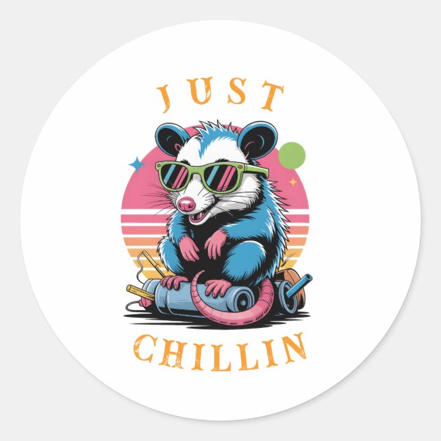 Funny Retro "Just Chillin" Opossum Runder Aufkleber (Vorderseite)