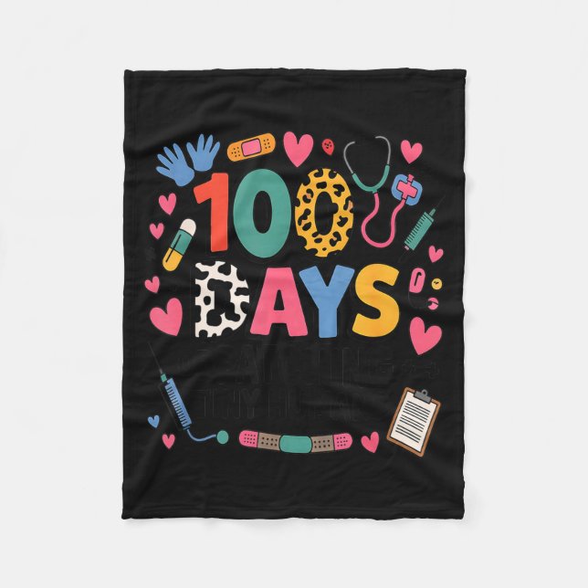 Funny School Nurse 100 Days Patching Tiny Humans I Fleecedecke (Vorderseite)