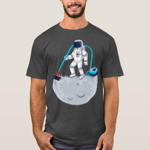 Funny Science Space Moon Vacuum Cleaner Astronaut T-Shirt