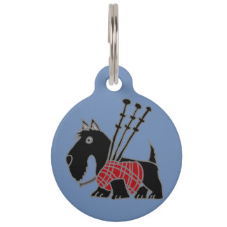 Funny Scotter Terrier Dog spielt Bagpipe Haustiermarke