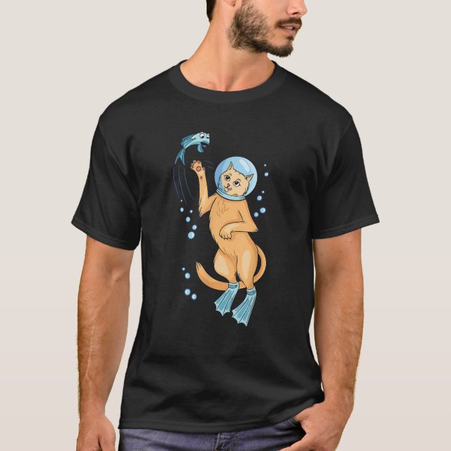 Funny Scuba Diving Cat Chasing Fish Pet  for Men W T-Shirt (Vorderseite)