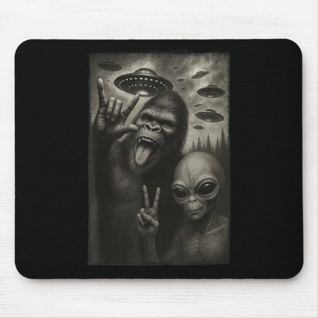 Funny Selfie Bigfoot Alien Sasquatch Rock On Hand Mousepad (Vorne)