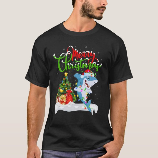 Funny Shark Fish Lover Xmas Lighting Shark Christm T-Shirt (Vorderseite)