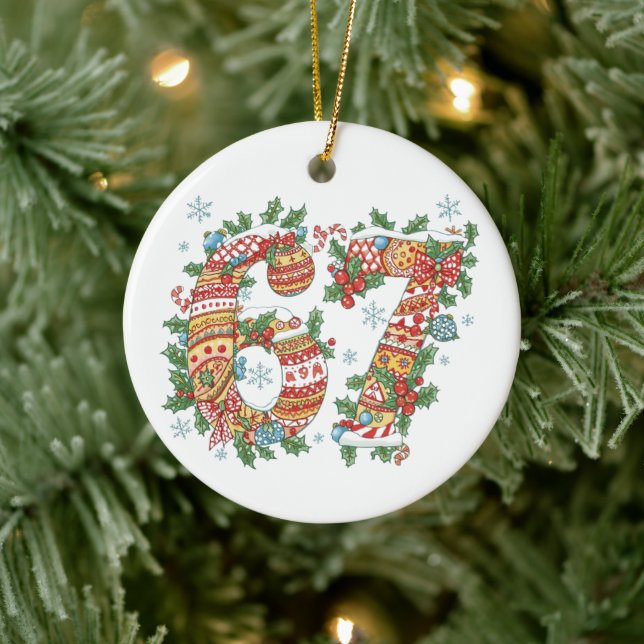Funny Six Seven 67 Brainrot Meme 6 7 Christmas Keramik Ornament (Baum)