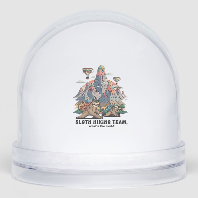 Funny Sloth Hiking Classic T-Shirt_7 Schneekugeln (Vorderseite)