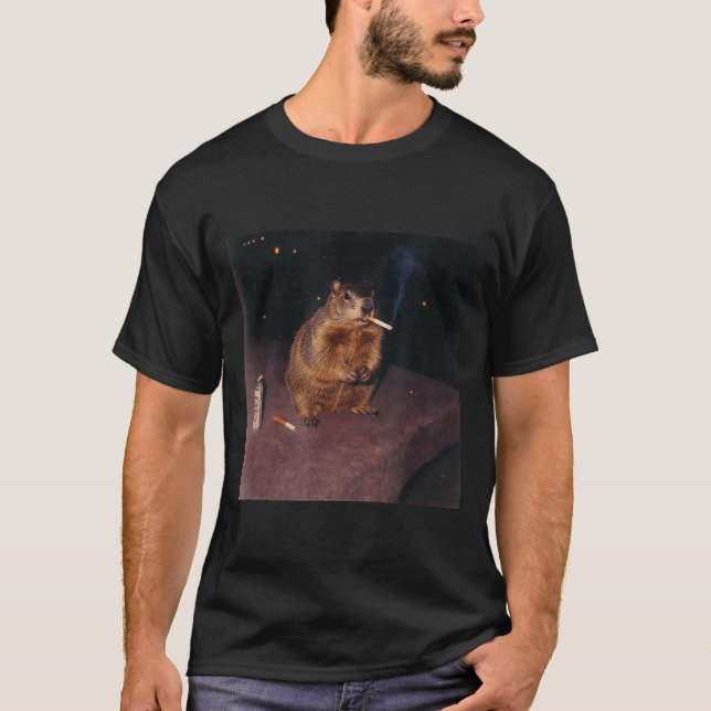Funny Smoking Groundhog Cigarette Gen Z Retro Meme T-Shirt (Vorderseite)