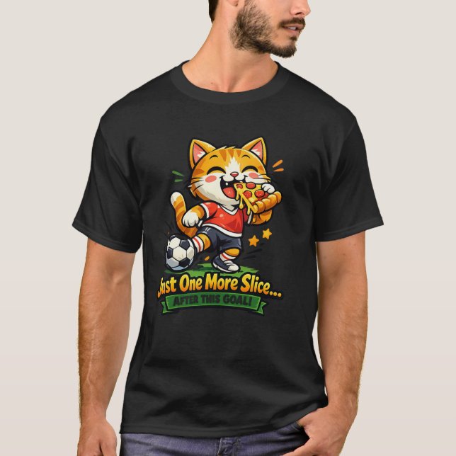 Funny Soccer Cat Eating Pizza Cartoon Design T-Shirt (Vorderseite)