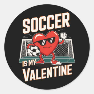 Funny Soccer ist meine Valentine Herz-Pose Runder Aufkleber