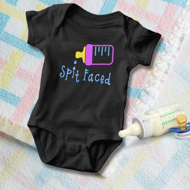 Funny Spit Faced Baby Bodysuit Strampler (Von Creator hochgeladen)