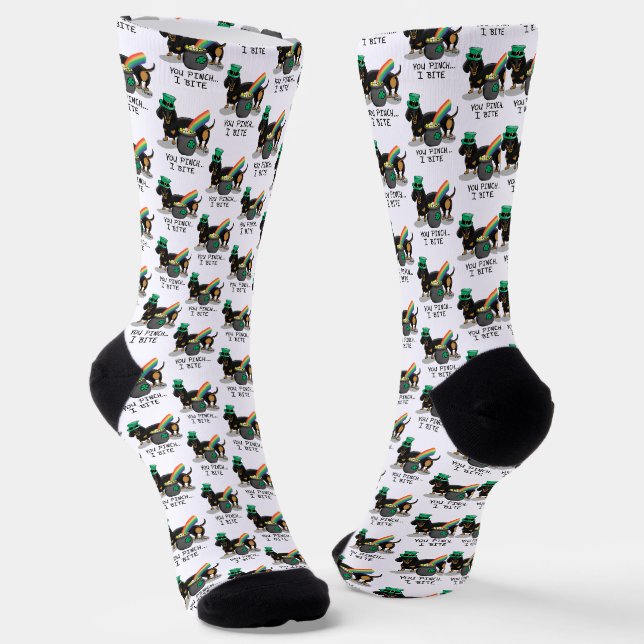 Funny St. Patrick's Day Dackel (schwarz & tan) Socken (Gewinkelt)
