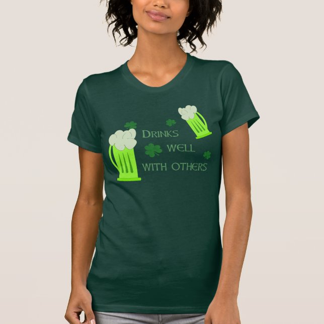 Funny St Patricks Day Drinks Gut Shirt (Vorderseite)
