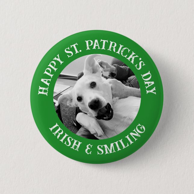 Funny St. Patrick's Day Irish and Smiling Dog Button (Vorderseite)