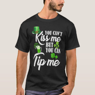 Funny St Patricks Day Waitress Barkeeper Kellner T-Shirt