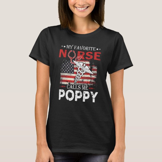 Funny Stethoscope Meine Lieblingsnaurse nennt mich T-Shirt (Vorderseite)