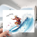 Funny Surfen im Ozean Wave Granny Joke Geburtstag Karte<br><div class="desc">Es war ein schöner Tag am Strand, die Sonne schien und die Wellen starben. Es war auch Oma's Geburtstag und ihre Familie hatte beschlossen, sie mit einem besonderen Geschenk zu überraschen. Als Oma die Karte öffnete, war sie für eine große Überraschung da. Es gab ein Bild von ihr, auf ihrem...</div>