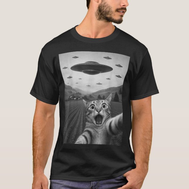 Funny Surprised Ed Cat Selfie With Alien Ufo Cat U T-Shirt (Vorderseite)