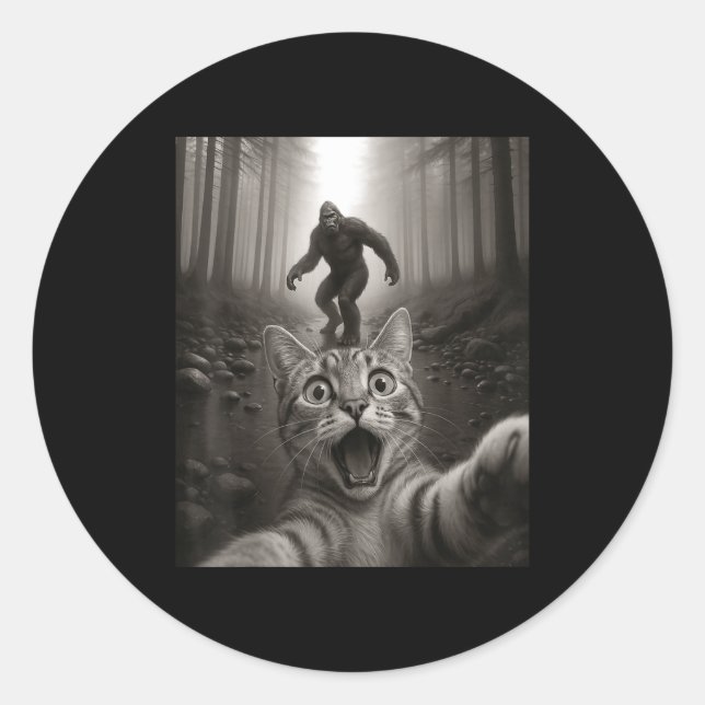 Funny Surprised Ed Cat Selfie With Bigfoot Sasquat Runder Aufkleber (Vorderseite)