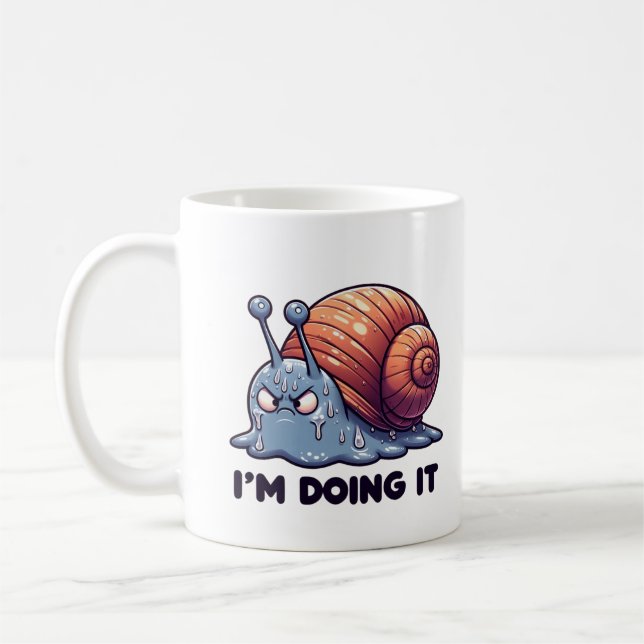 Funny Sweaty Snail Mug – “I’m Doing It” Motivation Kaffeetasse (Links)