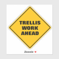 Funny Trellis arbeiten vor Gartenzaun-Pflanze