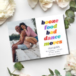 Funny Typografy Foto Wedding Save the Date<br><div class="desc">Erzählen Sie Ihren großen Tag im Stil mit unserem lustigen und bunten 'Booze,  food,  bad dance move' Save the Date. Mit einem Foto und einem farbenfrohen Design ist diese Karte ideal für Paare,  die wollte,  ein wenig Persönlichkeit zu ihrer Hochzeit zu ergänzen,  speichern Sie die Daten.</div>