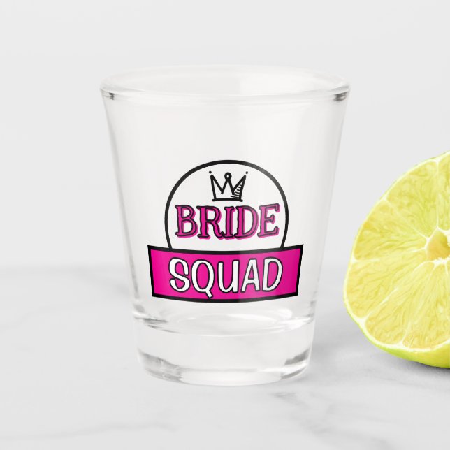 Funny typography "Bride squad" personalisierter Te Schnapsglas (Vorderseite)