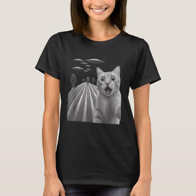 Funny überraschend beängstigend Katze Selfie mit B T-Shirt (Vorderseite)