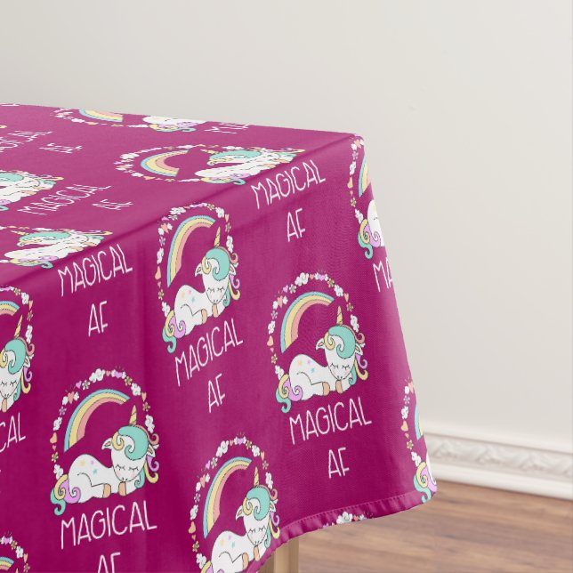 Funny Unicorn Sprichwort Magical AF Tischdecke (Beispiel)