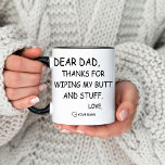 Funny Vater und Tochter Birthday Coffee Tasse<br><div class="desc">Diese Tasse ist ein lustiger Schwarz-Vater-Kaffee zum Geburtstag, der auf der Vorderseite und auf der Rückseite mit einem individuellen Namen versehen ist. Klicken Sie auf die Schaltfläche Personalisieren, um Ihren Namen und Ihre Mutter hinzuzufügen. Beste personalisierte Väter Tag Gag Geschenke Tasse & Cups. Tasse für die Mütter, zu Weihnachten und...</div>