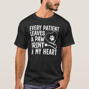 Funny Veterinary Art For Men Women Pet Veterinary T-Shirt