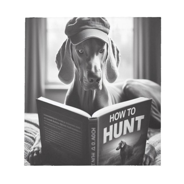 Funny Weimaraner liest ein Buch über die Jagd Notizblock (Vorderseite)
